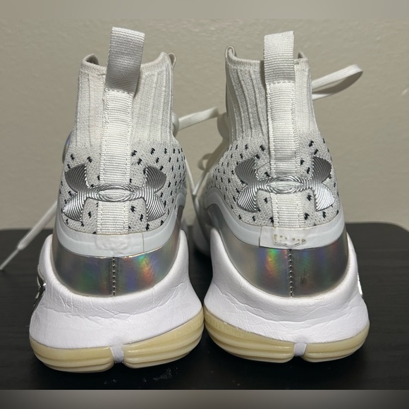 🔥Rare White Under Armour SC white & silver high top bball shoes - size M8.5 - Picture 12 of 15